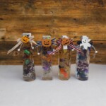 カボチャのお化けやゴーストなどのハロウィンらしい飾りがワンポイントのハーバリウム。