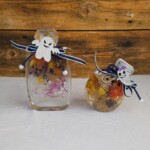 カボチャのお化けやゴーストなどのハロウィンらしい飾りがワンポイントのハーバリウム。