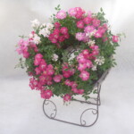 華やかな3色のレンゲが溢れて、付属のイーゼルに立てかければ高級ギフトになります。